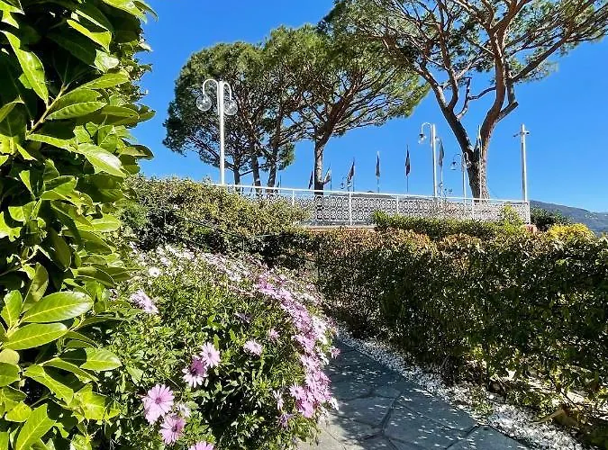 Portofino Est *