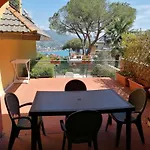 Portofino Est شقة *