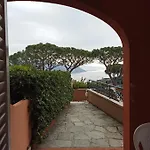 Portofino Est شقة