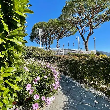Portofino Est *