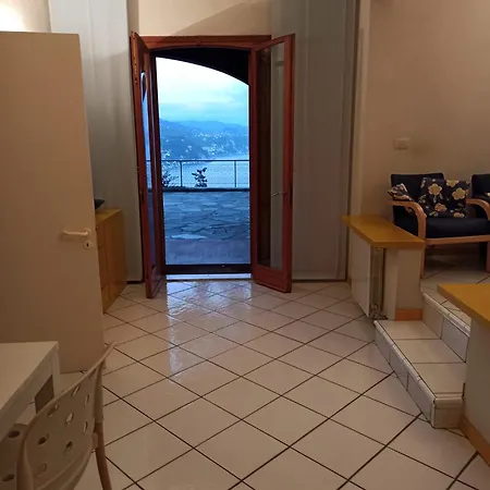 아파트 Portofino Est