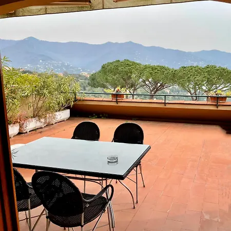 Portofino Est Apartment
