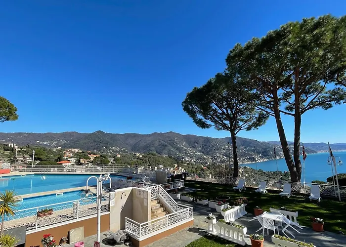 Portofino Est 라팔로
